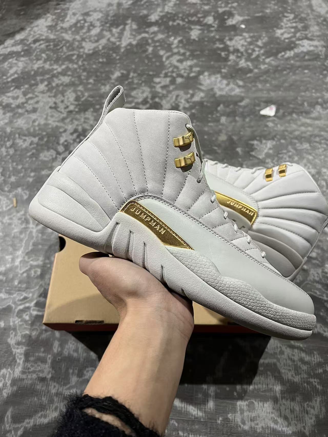 AJ12 #7